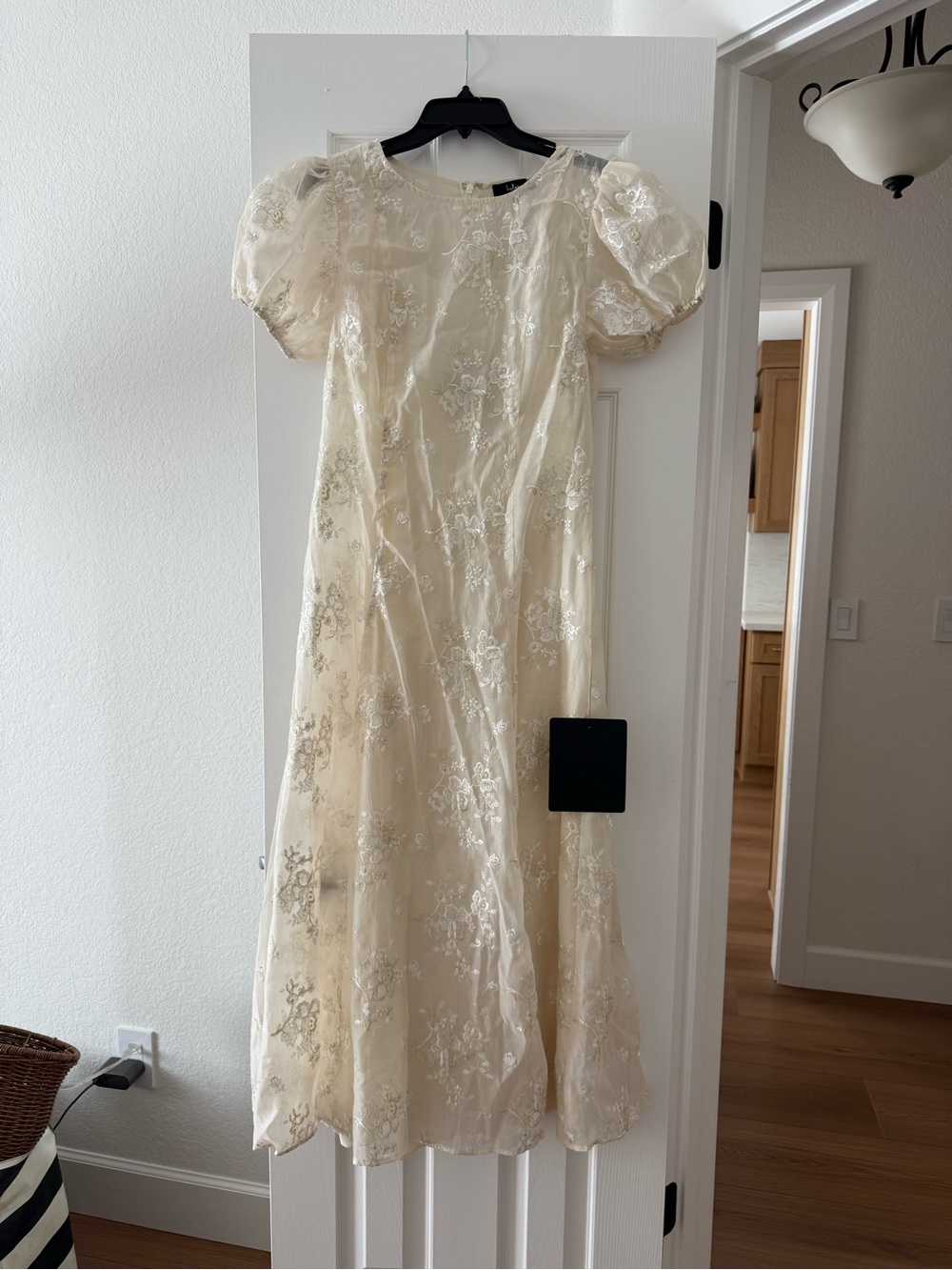 Lulu's Cream Lace Puff-Sleeve Maxi Dress